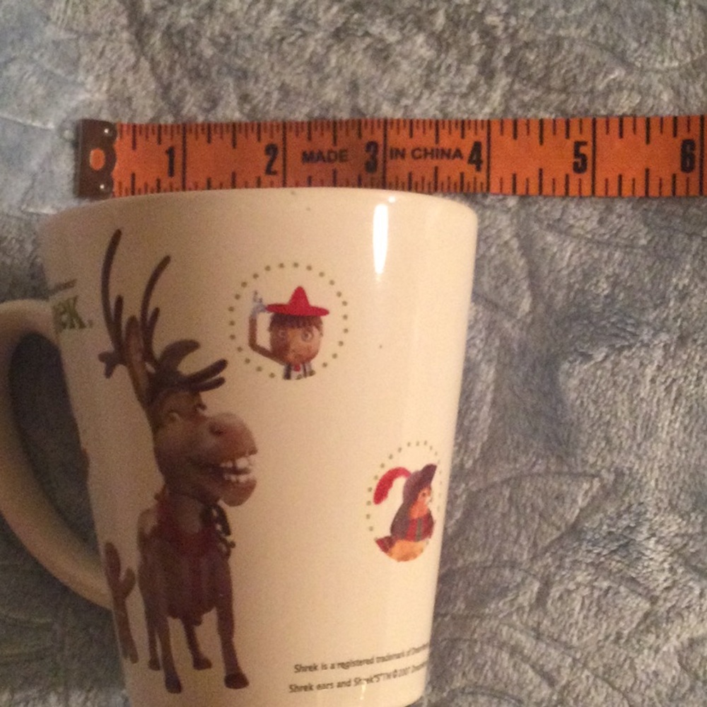 Shrek & Donkey Christmas Ceramic Coffee Mug Set of 4 Collectible 2007 Dreamworks - Picture 10 of 16